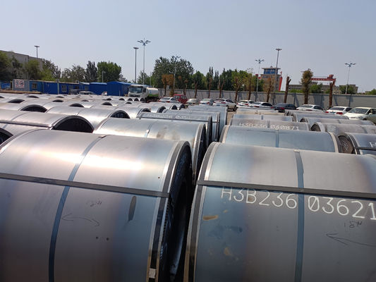 Q195 Q235 Q345 Q235B 0,8-300 mm épaisseur MS HRC Fer à faible teneur en carbone bobine en acier laminé à chaud pour conteneur ou expédition en vrac