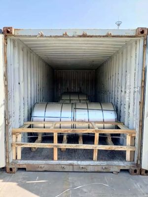 Plaque ou bobine de 2,0 mm 304 316 430 2b tôle d'acier inoxydable à résistance à la rouille et à tolérance ± 1% Fabriquée selon la norme ASTM