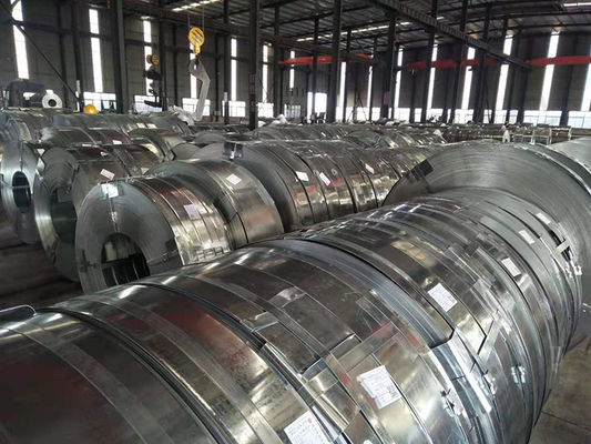 Rôles d'acier galvanisé non huilés 0,6 mm * 160 mm 0,8 mm * 200 mm pour le certificat PVOC en vrac