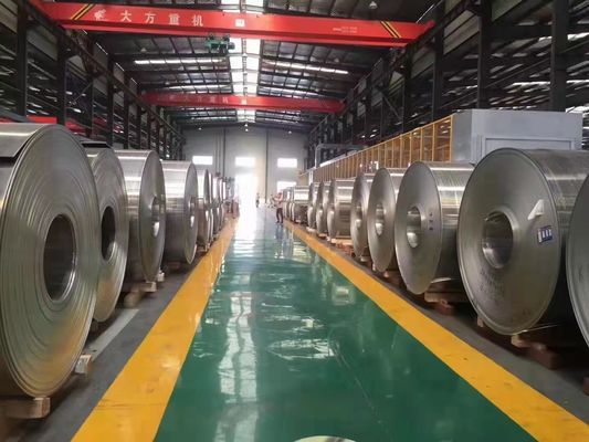 Service de traitement par perçage Coil d'aluminium de première dureté moyenne 0,12 mm 0,15 mm 0,18 mm Épaisseur pour Q195 Q235 5005 5052 3003