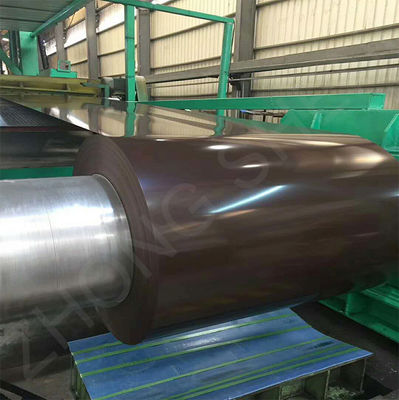 Matériau de toiture en tôle d'acier laminé à chaud couleur revêtue bobine d'acier PPGI avec revêtement Z121-Z180 dans le paquet standard