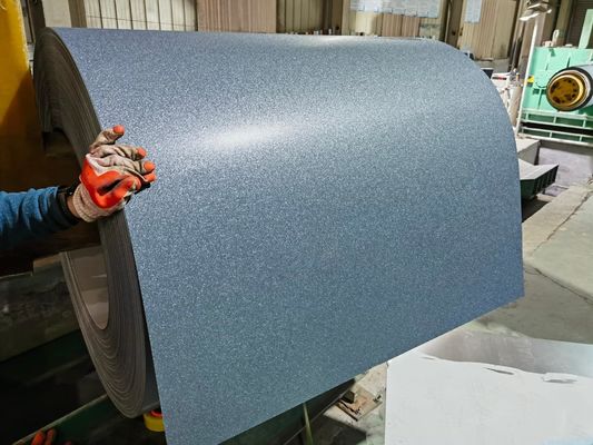 Z121-Z180 Couche de bobines d'acier revêtues de couleur d'une épaisseur de 0,12 à 1,2 mm avec finition de surface en relief et certificat ISO