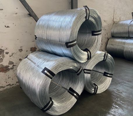 Fil de fer galvanisé 0,8 mm 1,2 mm 1,6 mm 1,8 mm 2 mm 2,5 mm pour le soudage et la liaison dans les applications industrielles lourdes