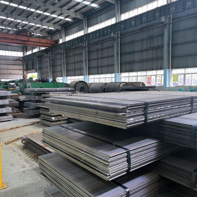 3 mm ASTM Q195 Q235S355 ST52 Plaque en acier à haute teneur en carbone HRC en acier laminé à chaud 1250 mm Tolérance de la feuille en acier au carbone ± 1% Plaque d'acier