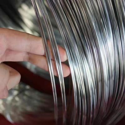 10 12 14 16 18 calibre fil d'acier galvanisé à chaud pour l'industrie et durable Tolérance ± 1% Grade Q195/Q235/SAE1006/SAE1008