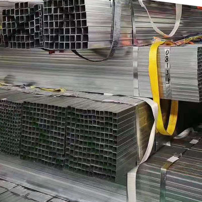 50x50 1020 Échafaudage tube carré galvanisé à chaud pour clôture Structure revêtue en acier non allié